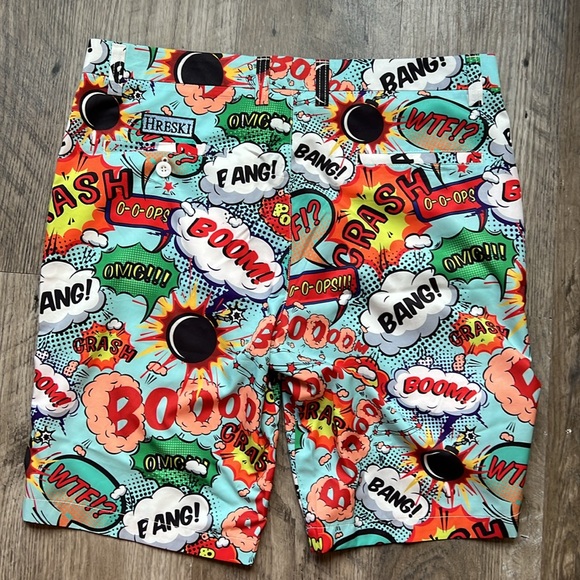 Pop Art Golf Shorts - Picture 3 of 3